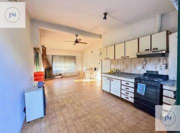 Quinta vacacional · 100m² · 4 Ambientes · 1 Cochera · Venta Quinta 1.100 m² en General Rodriguez