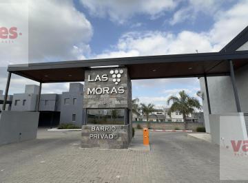 Casa · 160m² · 5 Ambientes · 2 Cocheras · Casa de 3 Dorm. en Alquiler en Housing Cerrado Las Moras - Valle Escondido