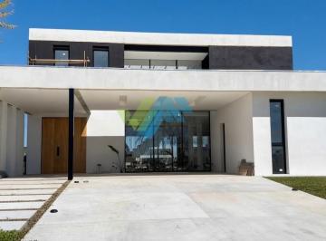 Casa · 390m² · 6 Ambientes · 2 Cocheras · Casa en Venta en Costas, Puertos, Escobar