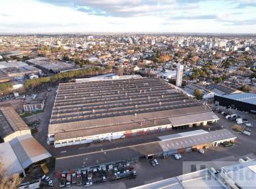 Bodega-Galpón · 5500m² · Galpón en Parque Industrial Deca