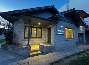 Oficina comercial · 110m² · 4 Ambientes · 1 Cochera · Oficina en Las Heras 3100 de Tres Ambientes