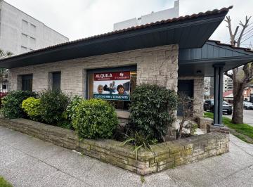 Oficina comercial · 110m² · 4 Ambientes · 1 Cochera · Oficina en Las Heras 3100 de Tres Ambientes