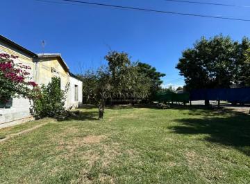Casa · 150m² · 3 Ambientes · 1 Cochera · Alquiler Casa 3 Ambientes con Terreno Jcp