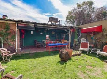 Casa · 105m² · 3 Ambientes · 1 Cochera · Venta Casa 3 Amb Boulogne Lote Prop Jardin Quincho