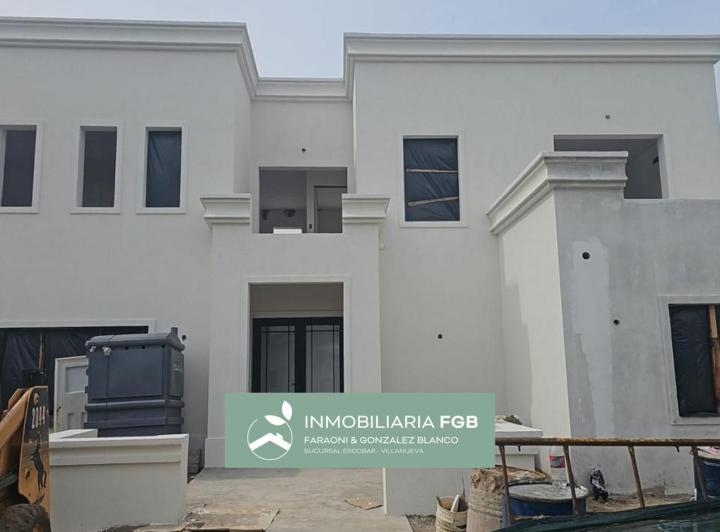 Casa · 200m² · 7 Ambientes · 6 Cocheras
