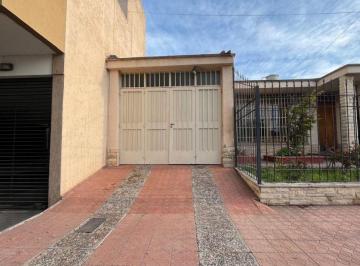 Casa de 5 ambientes, Godoy Cruz · Casa Barrio Parque, Una Planta, 3 Dorm, 2 Baños, Bicochera, Apta Crédito
