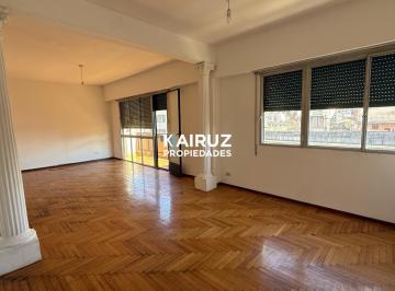 Departamento · 116m² · 2 Ambientes · Departamento Semipiso en Alquiler en Pleno Centro.