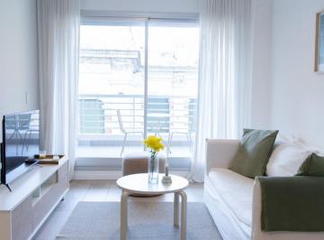 Departamento de 1 ambiente, Monserrat · Presidente Sáenz Peña 1000 + Excelente Depto Amoblado con Balcón y Amenities de Categoría.