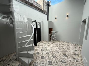 Casa · 82m² · 4 Ambientes · Casa Venta Catamarca 2300 Pichincha