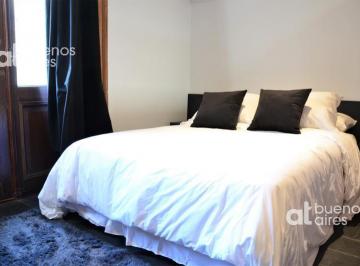 Departamento · 32m² · 1 Ambiente · San Telmo. Moderno Loft con Balcón y Terraza. Alquiler Temporario Sin Garantía.