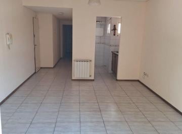 Departamento de 2 ambientes, Lomas de Zamora · Venta Departamento 2 Ambientes con Cochera y Balcón – Banfield Oeste – Apto Crédito