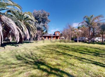 Quinta vacacional · 175m² · 4 Ambientes · Terreno / Casa en Venta en La Reja, Moreno