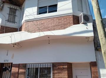 PH de 4 ambientes, La Matanza · Triplex con Cochera PH de 110 m² con 3 Habitaciones en Venta en Ramos Mejía