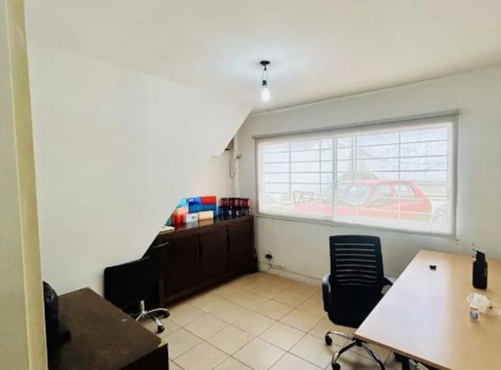 Oficina comercial · 85m² · 5 Ambientes · 5 Cocheras