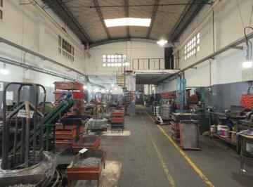 Bodega-Galpón · 400m² · Venta Galpon Industrial 400 m Cubiertos en Caseros