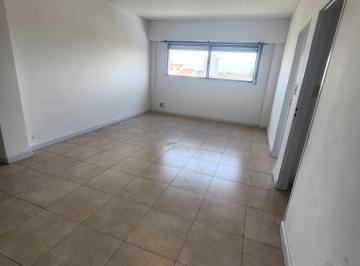 Departamento · 60m² · 3 Ambientes · Depto en Alquiler Av Mitre 5629 Wilde