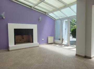 Casa · 307m² · 3 Dormitorios · 2 Cocheras · Chalet en Venta Divino Rostro
