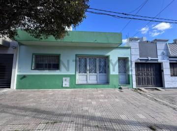 Terreno · 105m² · 4 Ambientes · 1 Cochera · Lote en Venta en La Plata