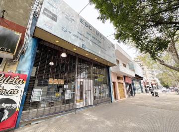Local comercial · 166m² · 1 Ambiente · Local 166 m² con Entrepiso y Gran Vidriera