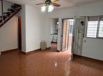 Casa · 141m² · 5 Ambientes · Casa en Venta Apta Credito en Rosario - 2 Dorm.