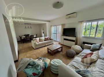 Casa · 180m² · 6 Ambientes · 1 Cochera · Impecable Casa de 6 Ambientes con Jardín en Florida