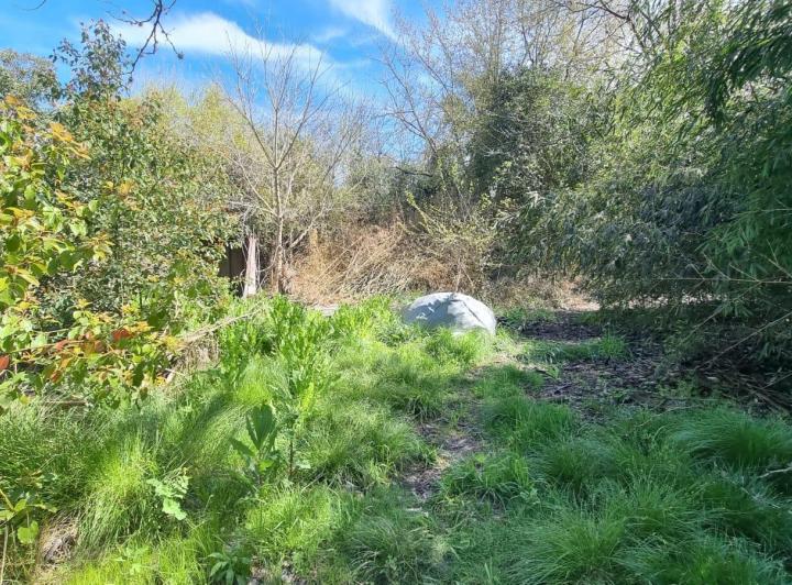 Terreno · 1050m²