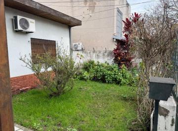 Casa de 3 ambientes, San Isidro · Venta Casa Lote Propio - Hermosa Zona de Martinez - a Pasos de Av Santa Fe