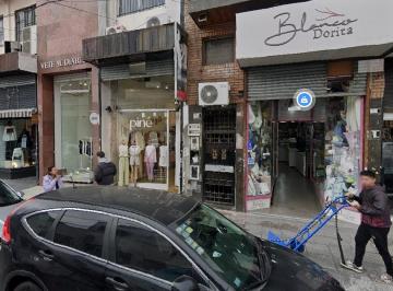 Local comercial , Flores · Local de 180 m² Cubiertos en Alquiler en Flores Norte