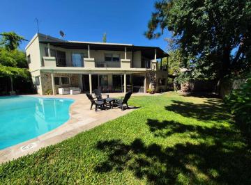 Casa · 307m² · 10 Ambientes · 4 Cocheras · Casa 10 Ambientes Venta Escobar Aranzazu Piscina