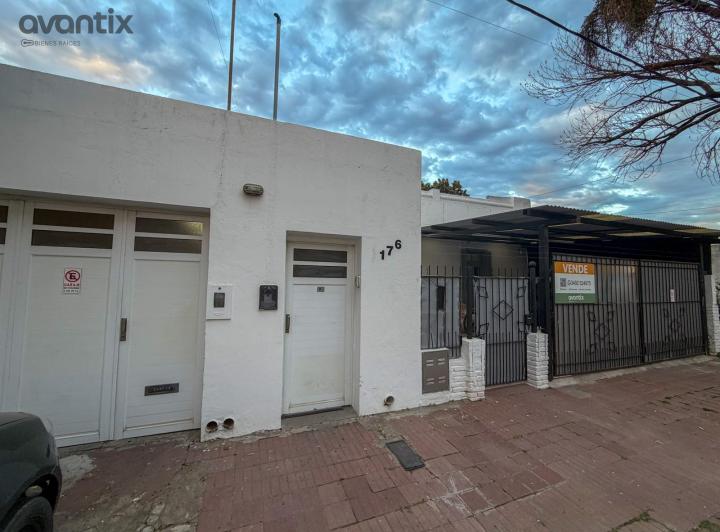 Casa · 278m² · 4 Ambientes · 2 Cocheras