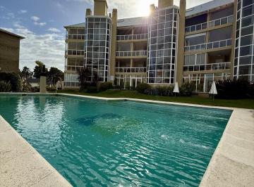 Departamento · 135m² · 4 Ambientes · 1 Cochera · Departamento en Carilo Frente Al Mar