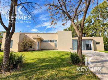 Casa · 180m² · 5 Ambientes · 1 Cochera · Casa de 3 Dorm. en Venta en Grand Bell I