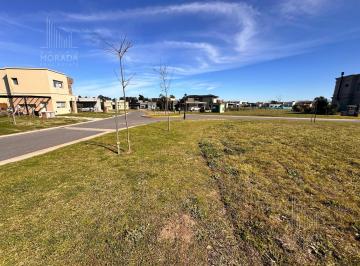 Terreno · 588m² · Terreno en Venta en Santa Lucia, Pilar del Este
