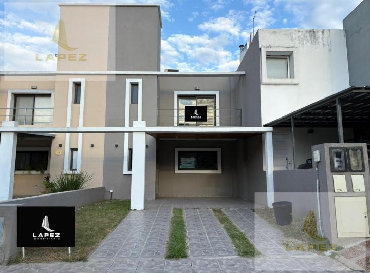 Casa · 150m² · 10 Ambientes · 2 Cocheras