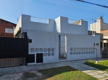 PH · 64m² · 3 Ambientes · PH Venta 3 Amb a Reciclar - Patio - Terraza - Permuta