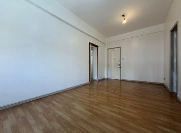 Departamento de 3 ambientes, Avellaneda · Departamento de 3 Amb Al Frente en Alquiler Avellaneda Centro
