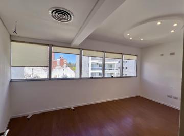 Oficina comercial · 74m² · 7 Ambientes · 1 Cochera · Oficina con Cochera en Venta en Lourdes de Piso Exclusivo con Posesion Inmediata