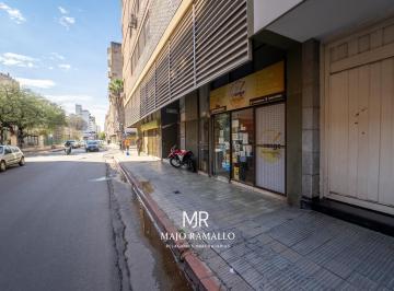 Local comercial · 24m² · 2 Ambientes · Local en Venta - con Renta - Alberdi