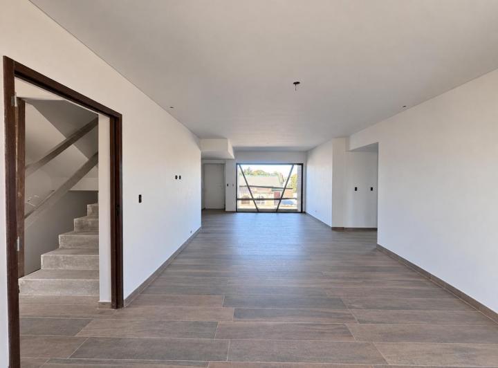 Departamento · 90m² · 4 Ambientes · 1 Cochera