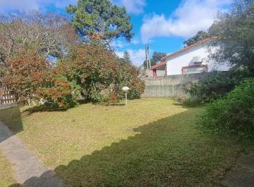 Casa · 99m² · 3 Ambientes · 1 Cochera · Venta de Chalet a Refaccionar