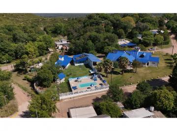 Casa · 557m² · 9 Ambientes · 9 Cocheras · Complejo Turisticio de 9 Unidades con Pileta Climatizada, Embalse, Calamuchita