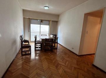 Departamento de 4 ambientes, Almagro · Al Frente Dos Baños Lavadero Luminoso Orientacion Este Excelente Ubicacion