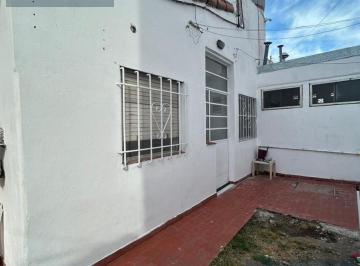PH · 35m² · 2 Ambientes · PH 2 Ambientes con Patio en Alquiler - Wilde Centro