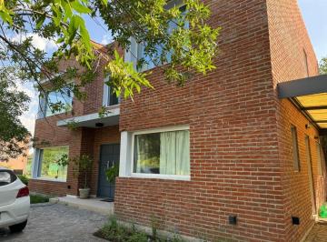 Casa · 200m² · 7 Ambientes · Espectacular Casa en Venta en Mayling Cc | Vco Propiedades