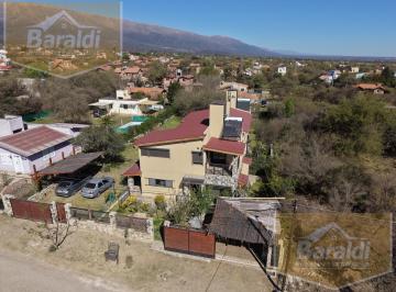Casa · 100m² · 4 Ambientes · 1 Cochera · PH Las Moreras