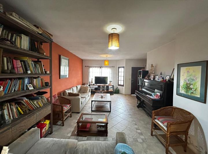 Casa · 138m² · 4 Ambientes · 1 Cochera