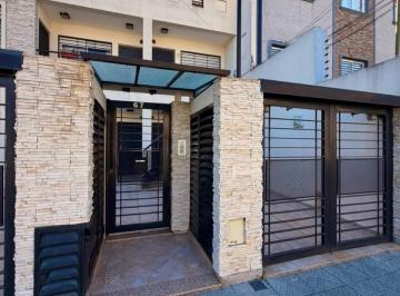 Departamento · 60m² · 3 Ambientes · 1 Cochera · Alquiler Departamento en Duplex 3 Ambientes con Terraza! - Ramos Mejía