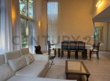 Casa · 140m² · 4 Ambientes · Venta de Casa Barrio Cerrado Pinamar