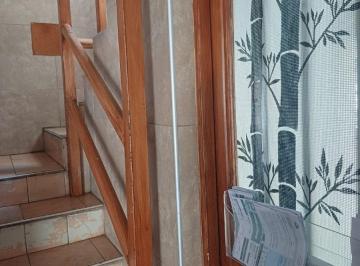Departamento de 3 ambientes, Córdoba · Alquilo un Dormitorio 2° Piso X Escalera!