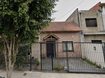Casa · 120m² · 4 Ambientes · 1 Cochera · Alquiler Temporario Casa con Pileta